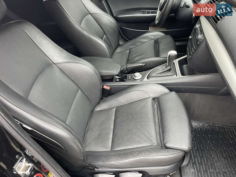 Хэтчбек BMW 1 Series 2006 в Киеве