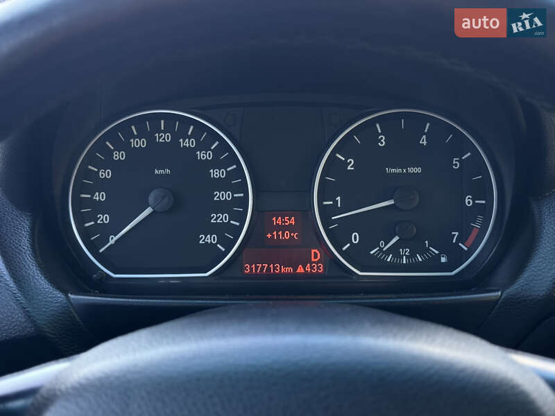 Хэтчбек BMW 1 Series 2008 в Киеве