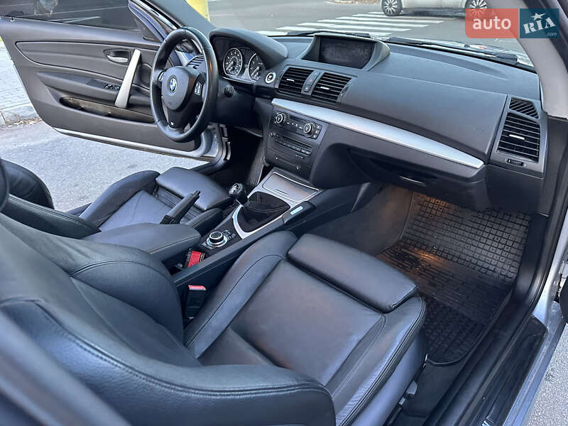 Купе BMW 1 Series 2009 в Киеве