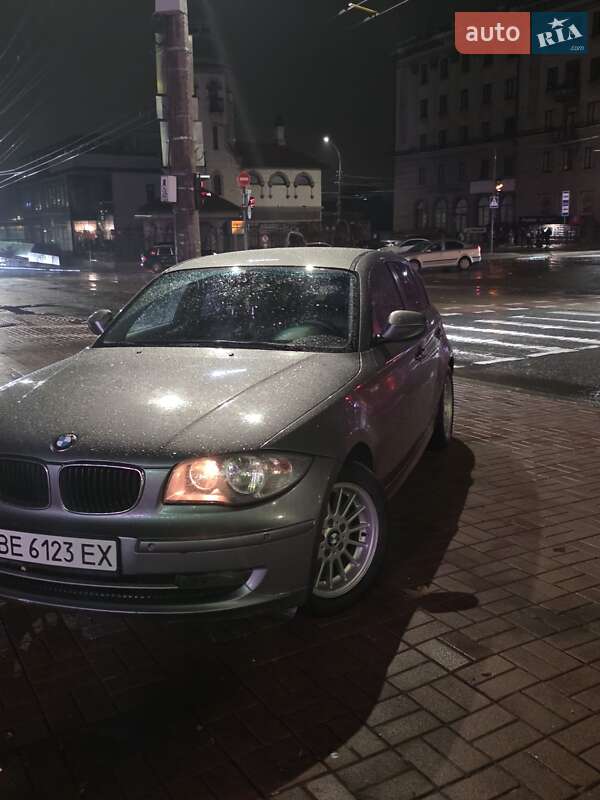 Хэтчбек BMW 1 Series 2010 в Николаеве фото 3 Хэтчбек BMW 1 Series 2010 в Николаеве