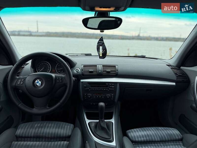 Хэтчбек BMW 1 Series 2004 в Днепре