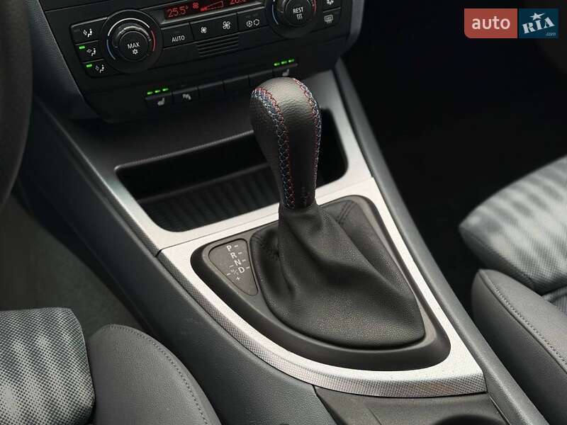 Хэтчбек BMW 1 Series 2004 в Днепре