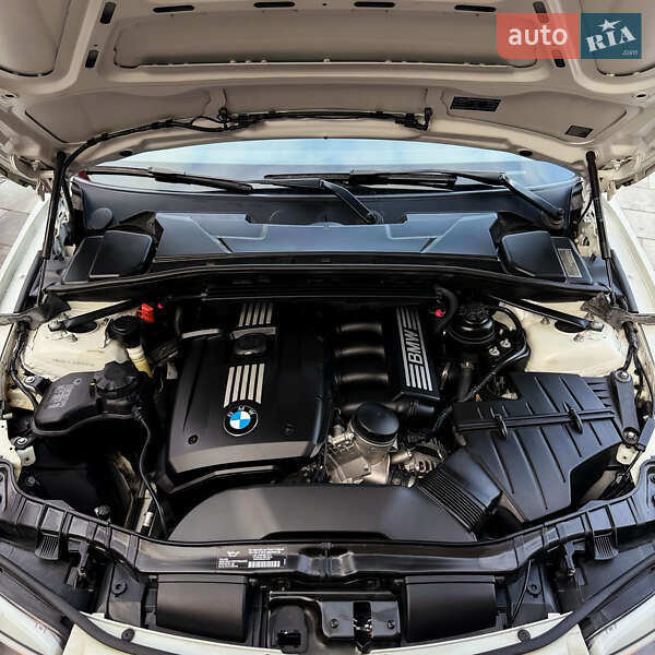 Кабріолет BMW 1 Series 2013 в Дніпрі