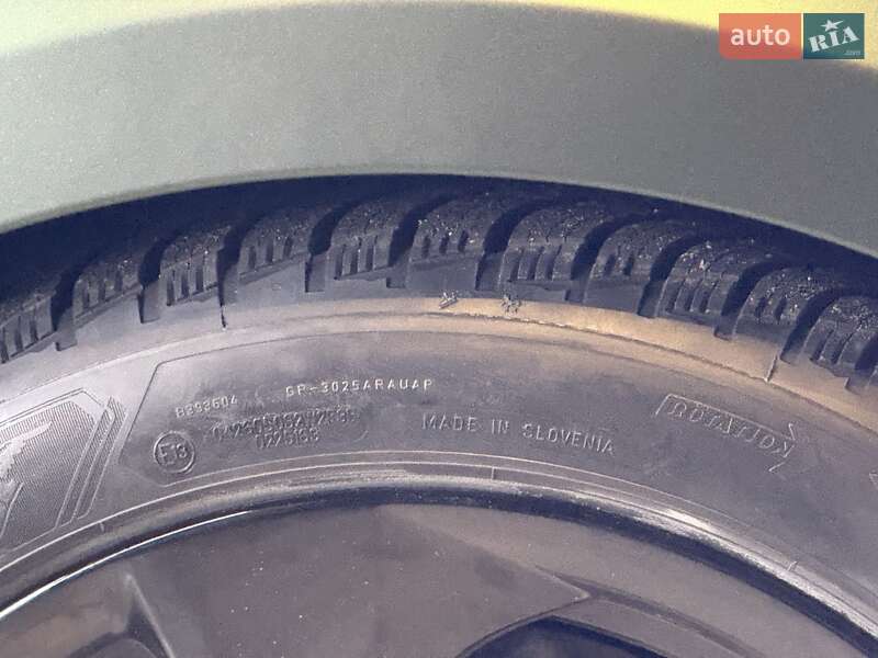 Купе BMW 1 Series 2012 в Киеве