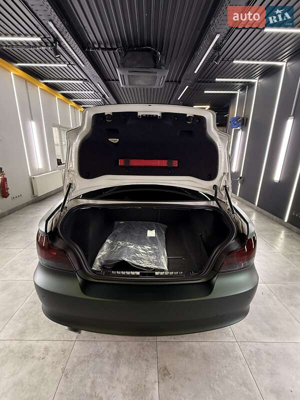 Купе BMW 1 Series 2012 в Киеве