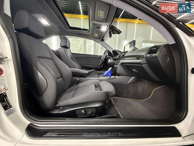 Купе BMW 1 Series 2012 в Киеве