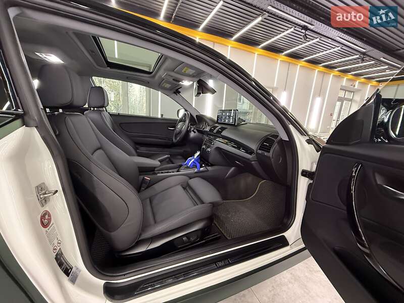 Купе BMW 1 Series 2012 в Киеве