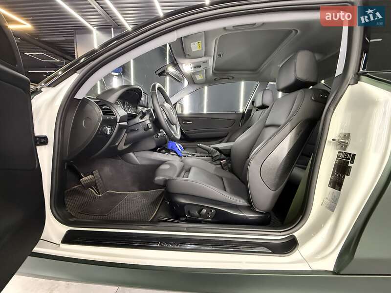 Купе BMW 1 Series 2012 в Киеве