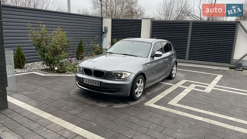 Хэтчбек BMW 1 Series 2010 в Лубнах