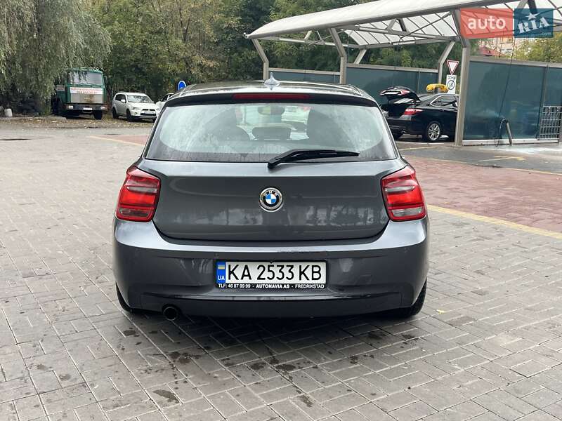 Хэтчбек BMW 1 Series 2011 в Киеве фото 5 Хэтчбек BMW 1 Series 2011 в Киеве