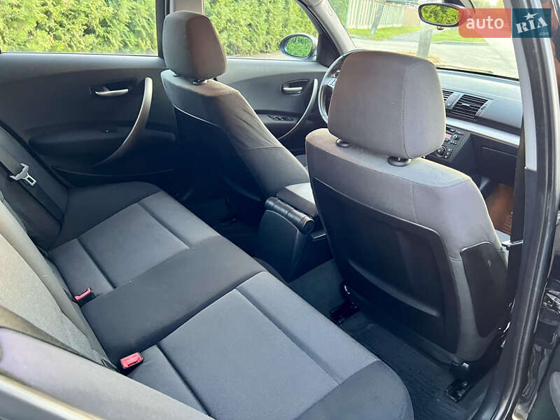 Хэтчбек BMW 1 Series 2006 в Чернигове