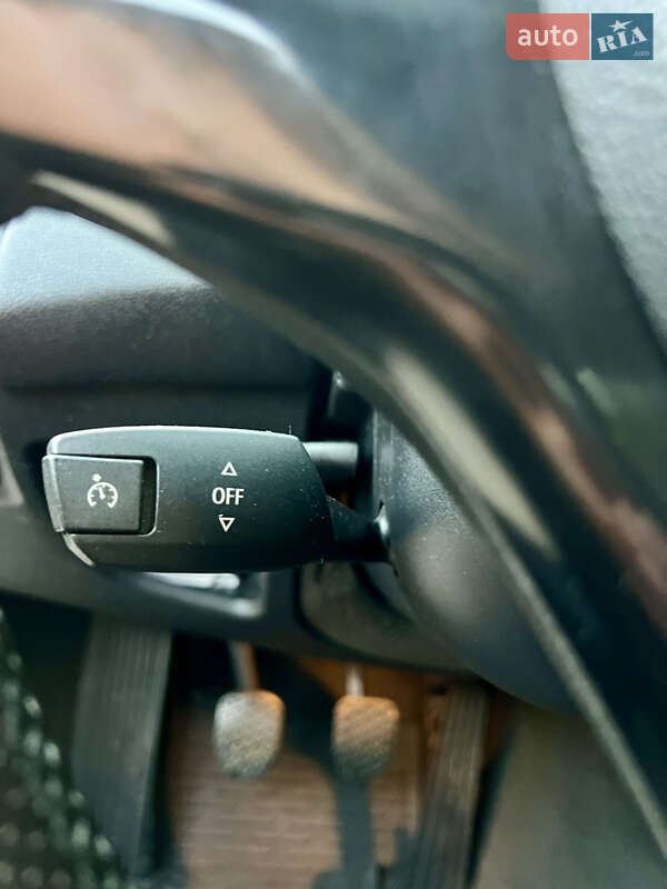 Хэтчбек BMW 1 Series 2006 в Чернигове