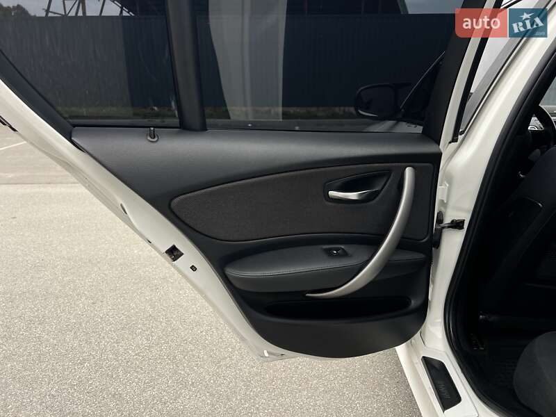 Хэтчбек BMW 1 Series 2010 в Богуславе фото 49 Хэтчбек BMW 1 Series 2010 в Богуславе