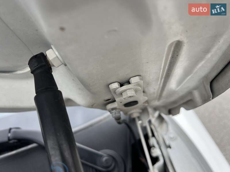 Хэтчбек BMW 1 Series 2010 в Богуславе фото 70 Хэтчбек BMW 1 Series 2010 в Богуславе