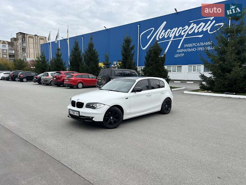 Хэтчбек BMW 1 Series 2010 в Богуславе фото 2 Хэтчбек BMW 1 Series 2010 в Богуславе