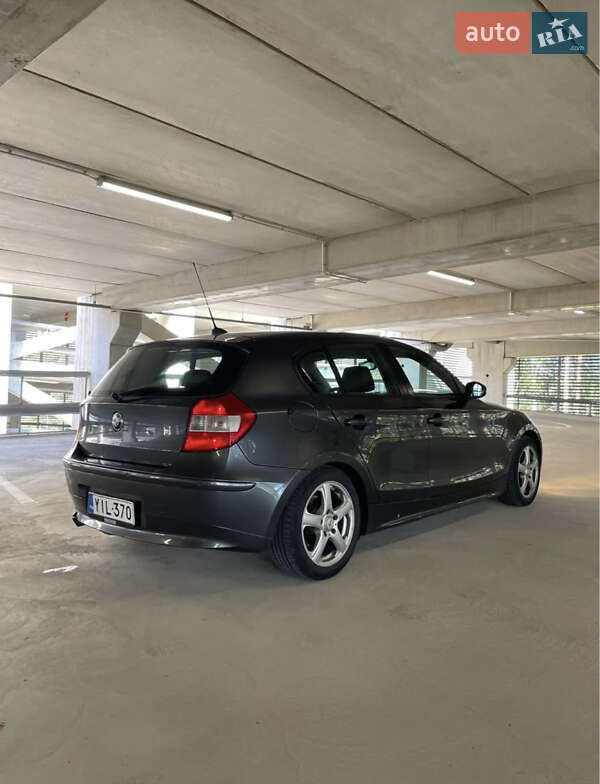 Хэтчбек BMW 1 Series 2006 в Киеве