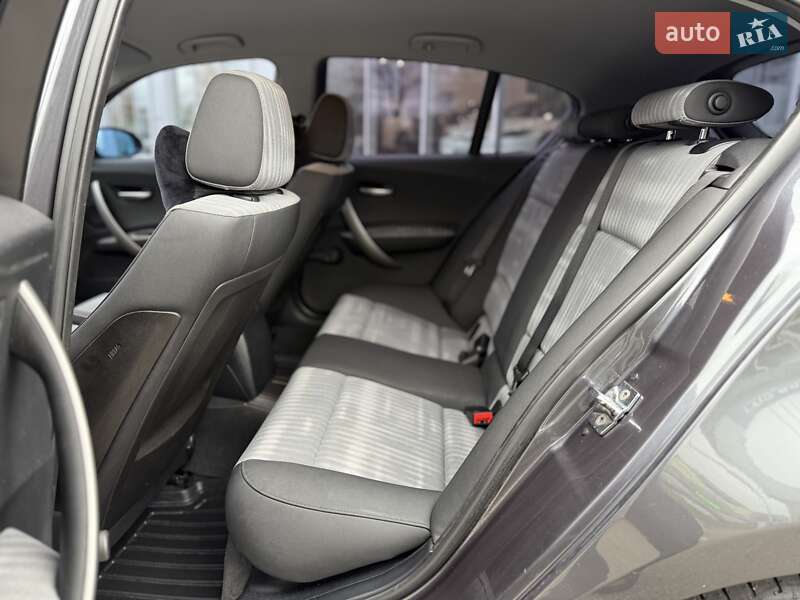 Хэтчбек BMW 1 Series 2006 в Киеве фото 16 Хэтчбек BMW 1 Series 2006 в Киеве