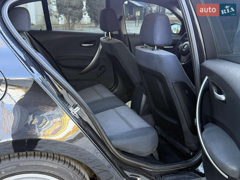 Хэтчбек BMW 1 Series 2005 в Ровно фото 42 Хэтчбек BMW 1 Series 2005 в Ровно