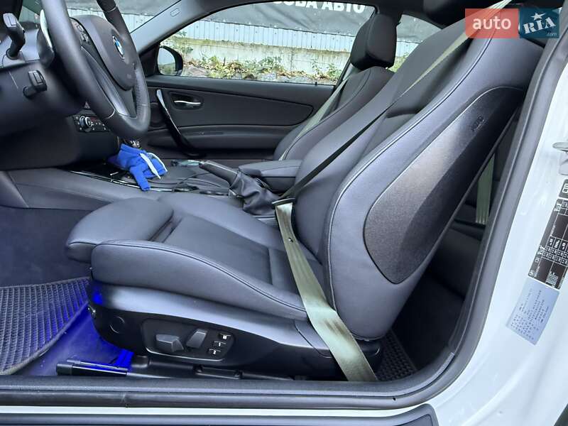 Купе BMW 1 Series 2012 в Киеве