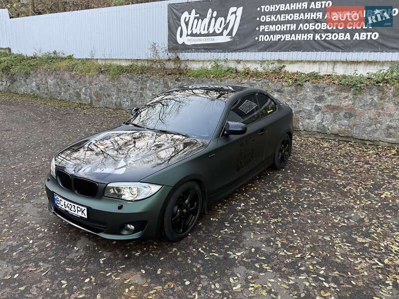 Купе BMW 1 Series 2012 в Киеве