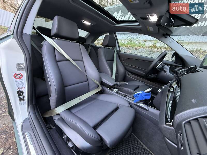 Купе BMW 1 Series 2012 в Киеве