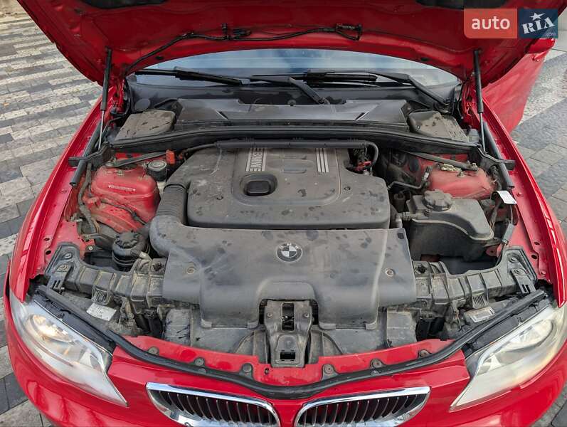 Хэтчбек BMW 1 Series 2005 в Буче