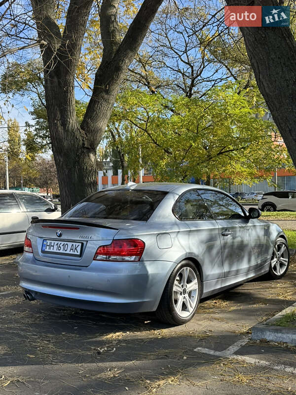 Купе BMW 1 Series 2010 в Одессе