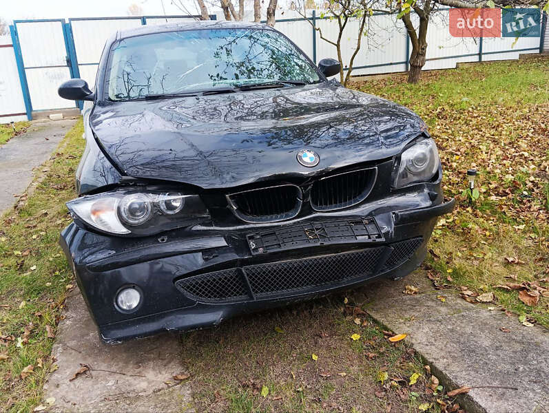 Хэтчбек BMW 1 Series 2006 в Вышгороде