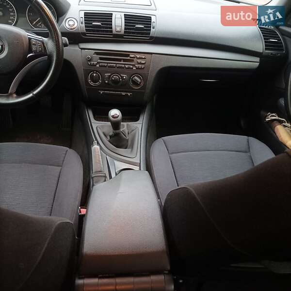 Хэтчбек BMW 1 Series 2007 в Житомире фото 38 Хэтчбек BMW 1 Series 2007 в Житомире
