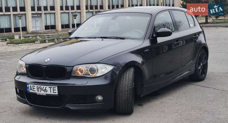 Хэтчбек BMW 1 Series 2009 в Каменском