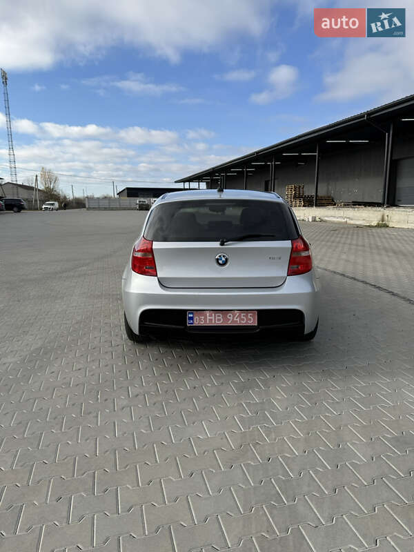 Хетчбек BMW 1 Series 2010 в Житомирі