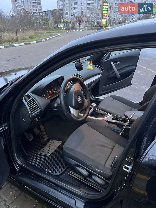 Хэтчбек BMW 1 Series 2004 в Житомире
