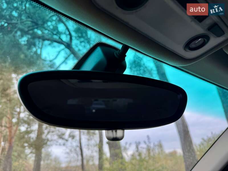 Хэтчбек BMW 1 Series 2006 в Киеве