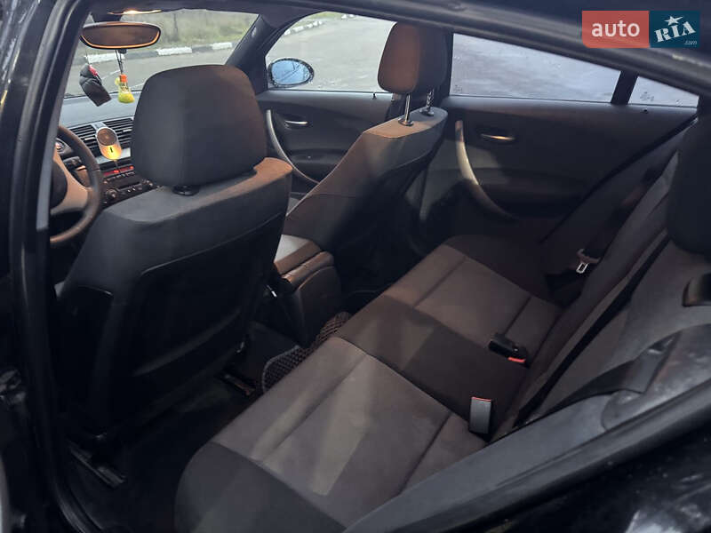 Хэтчбек BMW 1 Series 2004 в Житомире