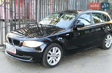 Хэтчбек BMW 1 Series 2011 в Дружбе