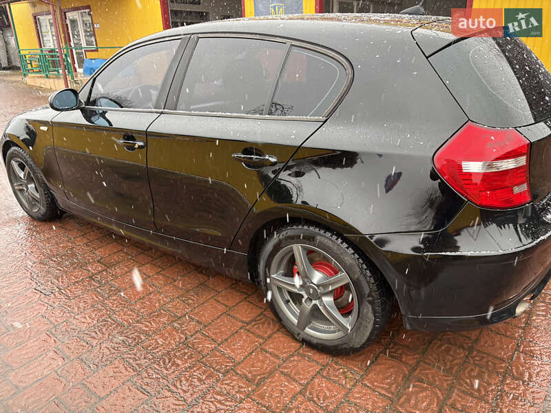 Хэтчбек BMW 1 Series 2008 в Трускавце