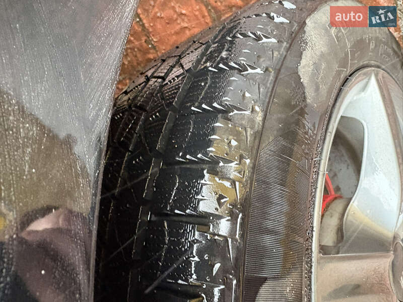 Хэтчбек BMW 1 Series 2008 в Трускавце