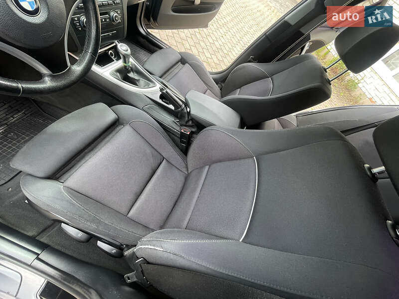 Хэтчбек BMW 1 Series 2008 в Трускавце