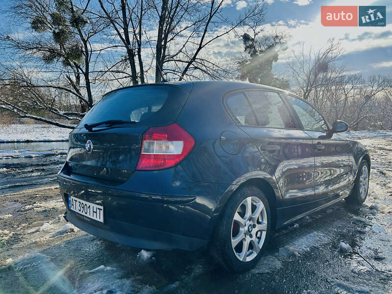 Хэтчбек BMW 1 Series 2006 в Стрые