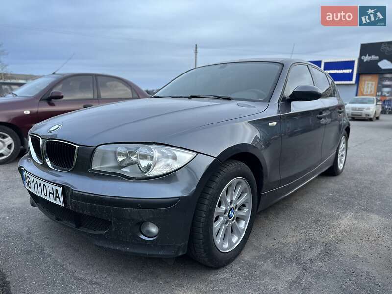 Хэтчбек BMW 1 Series 2006 в Тульчине