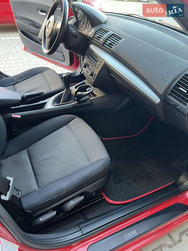 Хетчбек BMW 1 Series 2005 в Тернополі фото 19 Хетчбек BMW 1 Series 2005 в Тернополі