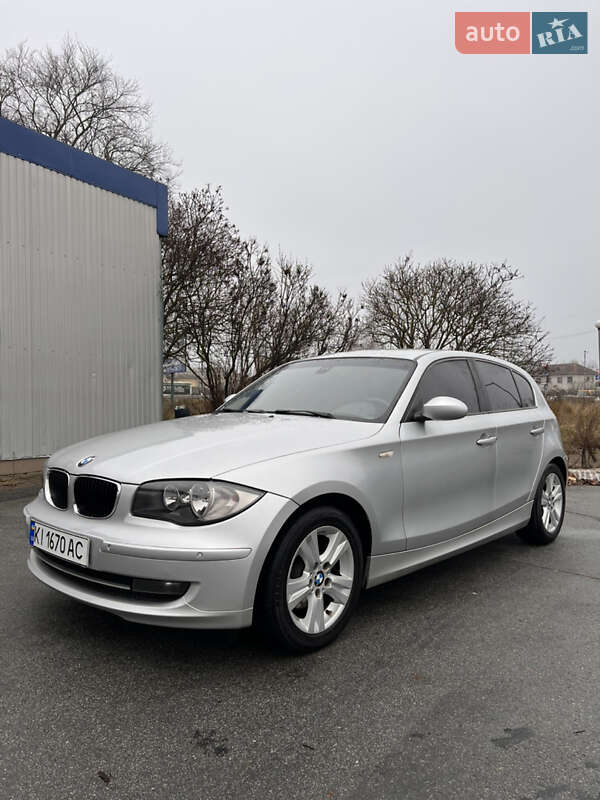 Хэтчбек BMW 1 Series 2009 в Житомире фото Хэтчбек BMW 1 Series 2009 в Житомире