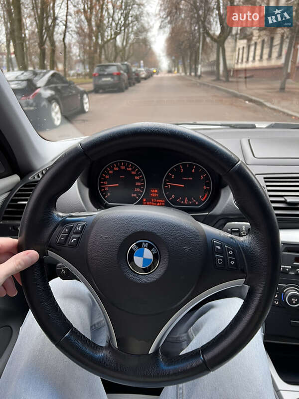 Хэтчбек BMW 1 Series 2009 в Житомире фото 19 Хэтчбек BMW 1 Series 2009 в Житомире