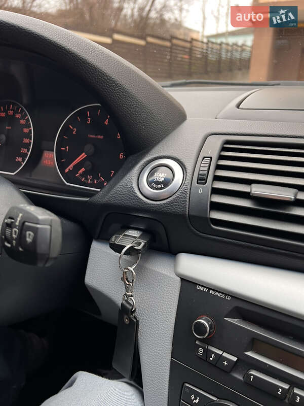 Хэтчбек BMW 1 Series 2009 в Житомире фото 22 Хэтчбек BMW 1 Series 2009 в Житомире