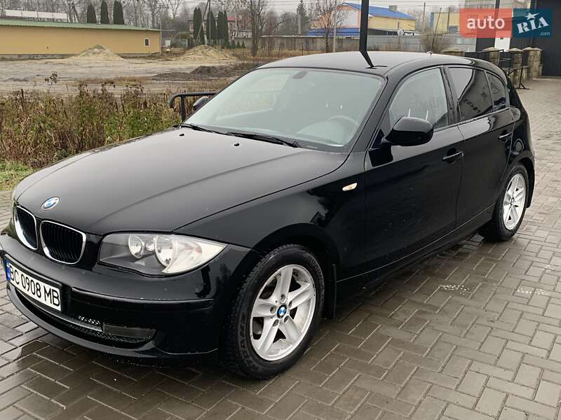 Хетчбек BMW 1 Series 2010 в Сокалі