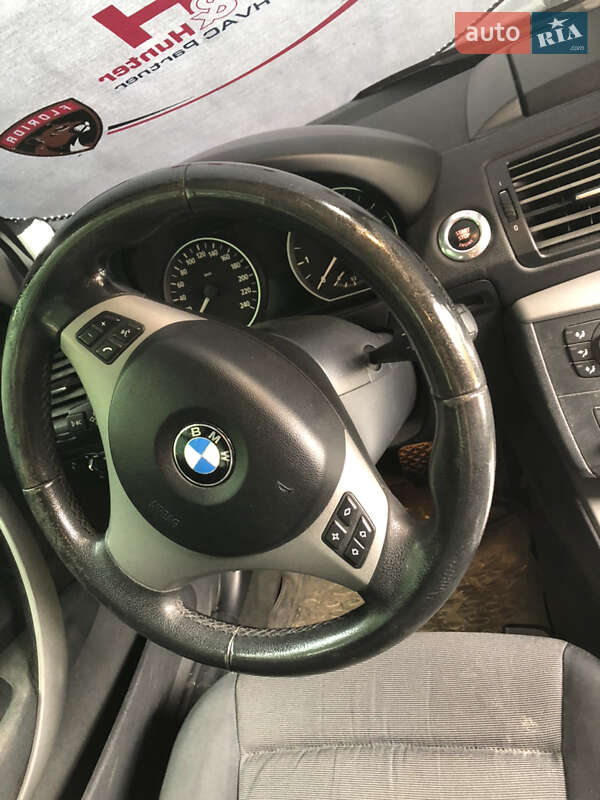 Хэтчбек BMW 1 Series 2005 в Чернигове