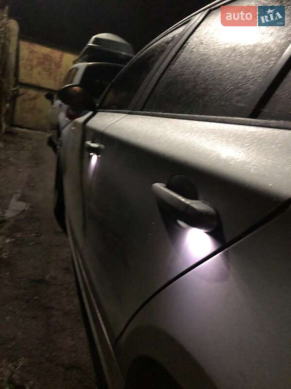 Хэтчбек BMW 1 Series 2005 в Чернигове