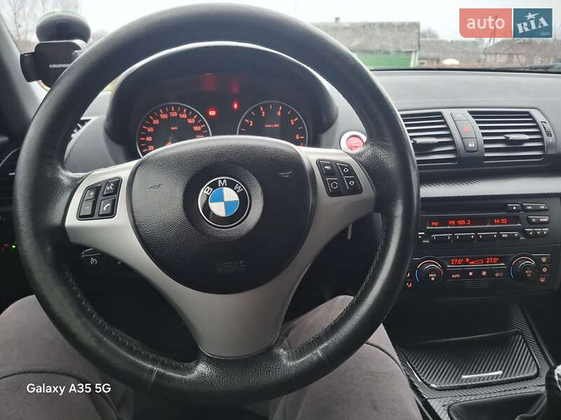 Хэтчбек BMW 1 Series 2005 в Иваничах