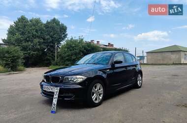 Хэтчбек BMW 1 Series 2008 в Виннице