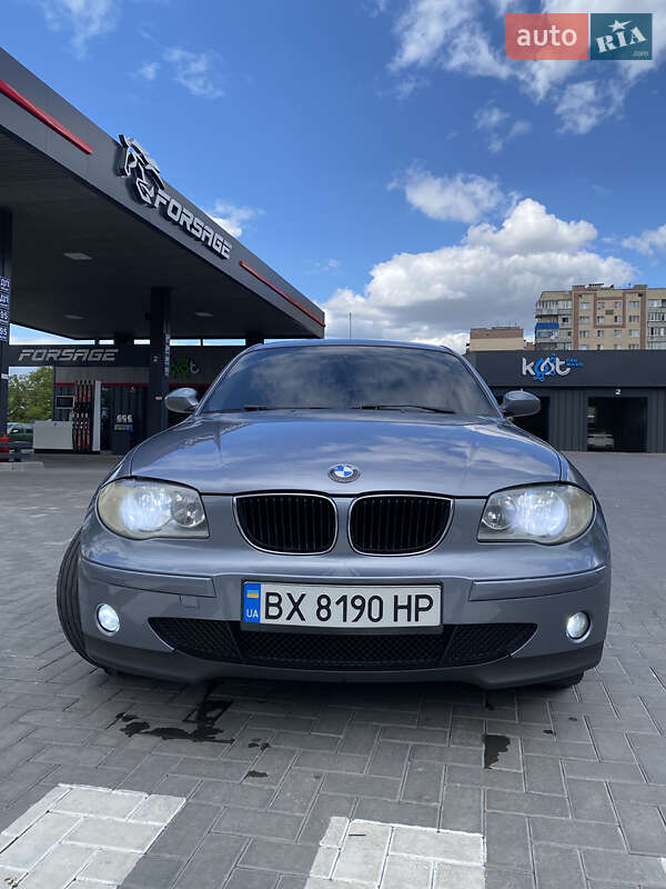 Хэтчбек BMW 1 Series 2004 в Каменец-Подольском
